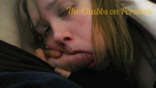 Gruba Niemka z penisem w ustach