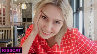 Seks z Rosjanką w publicznej toalecie