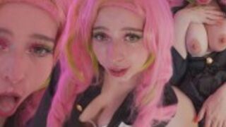 Emo laseczka ma wielgachne dupsko