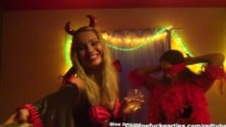 Studenci świętują halloween 