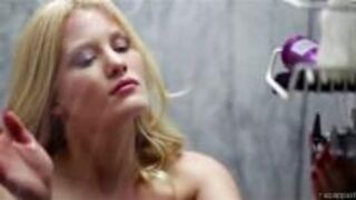 Ashley Hinshaw i lekcja anatomi 